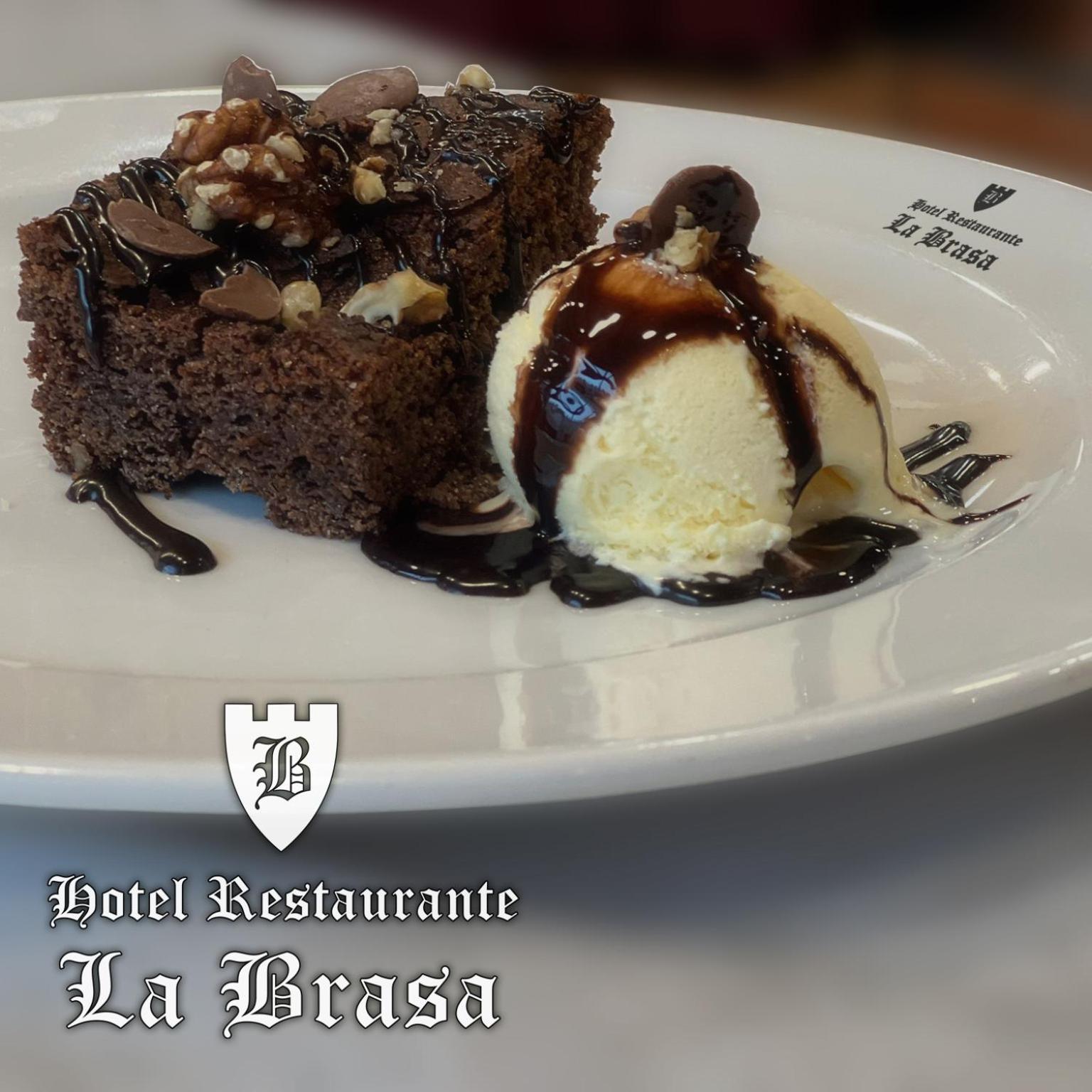 Hotel La Brasa เบเลซ เด เบเนาดาญา ภายนอก รูปภาพ