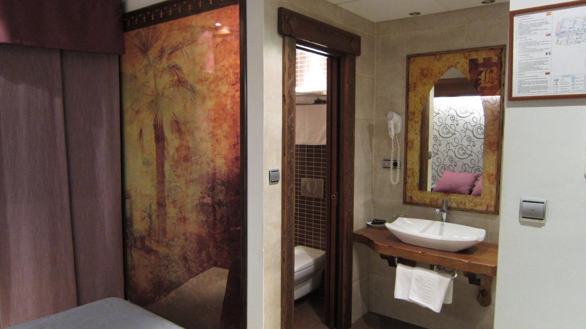 Hotel La Brasa เบเลซ เด เบเนาดาญา ภายนอก รูปภาพ