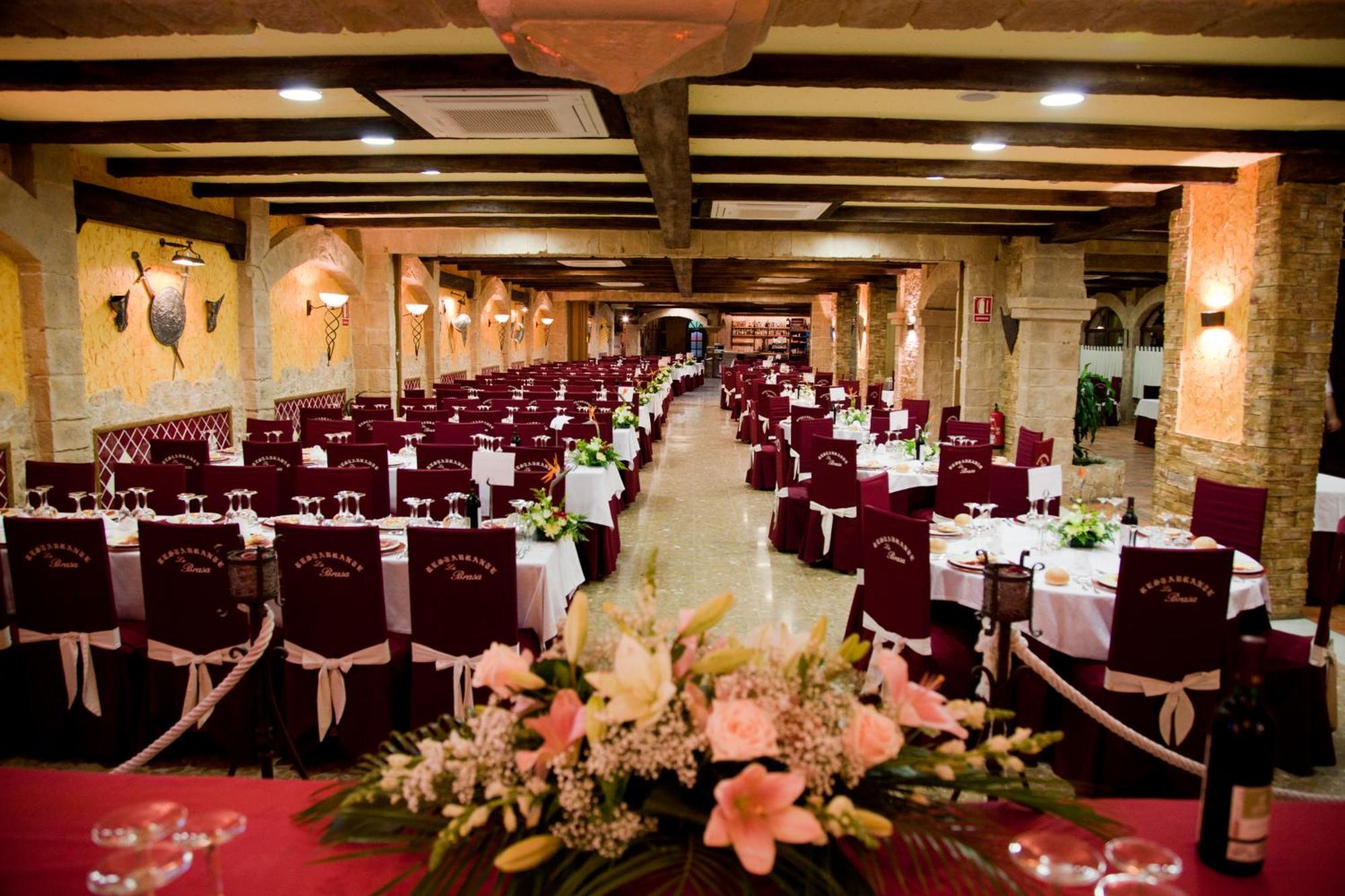 Hotel La Brasa เบเลซ เด เบเนาดาญา ภายนอก รูปภาพ